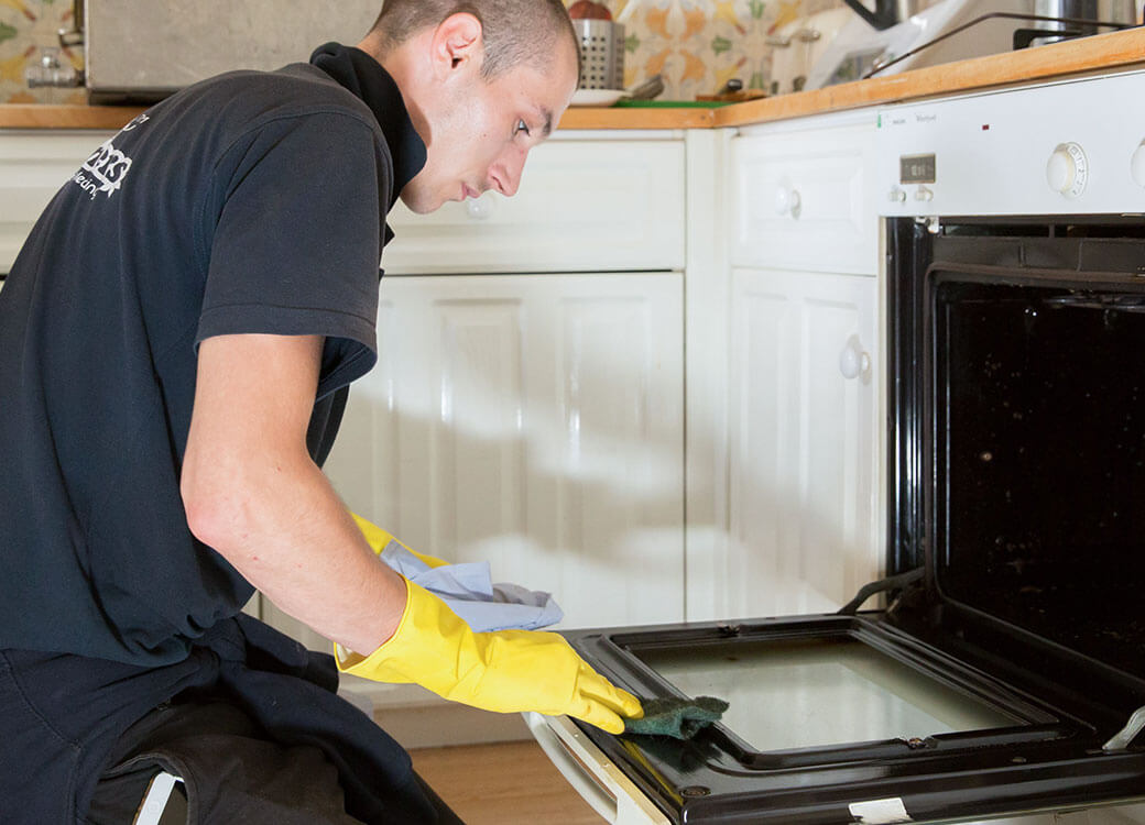 Start a lowrisk oven cleaning franchise Fantastic Services UK