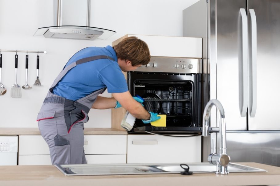 Oven cleaning technician